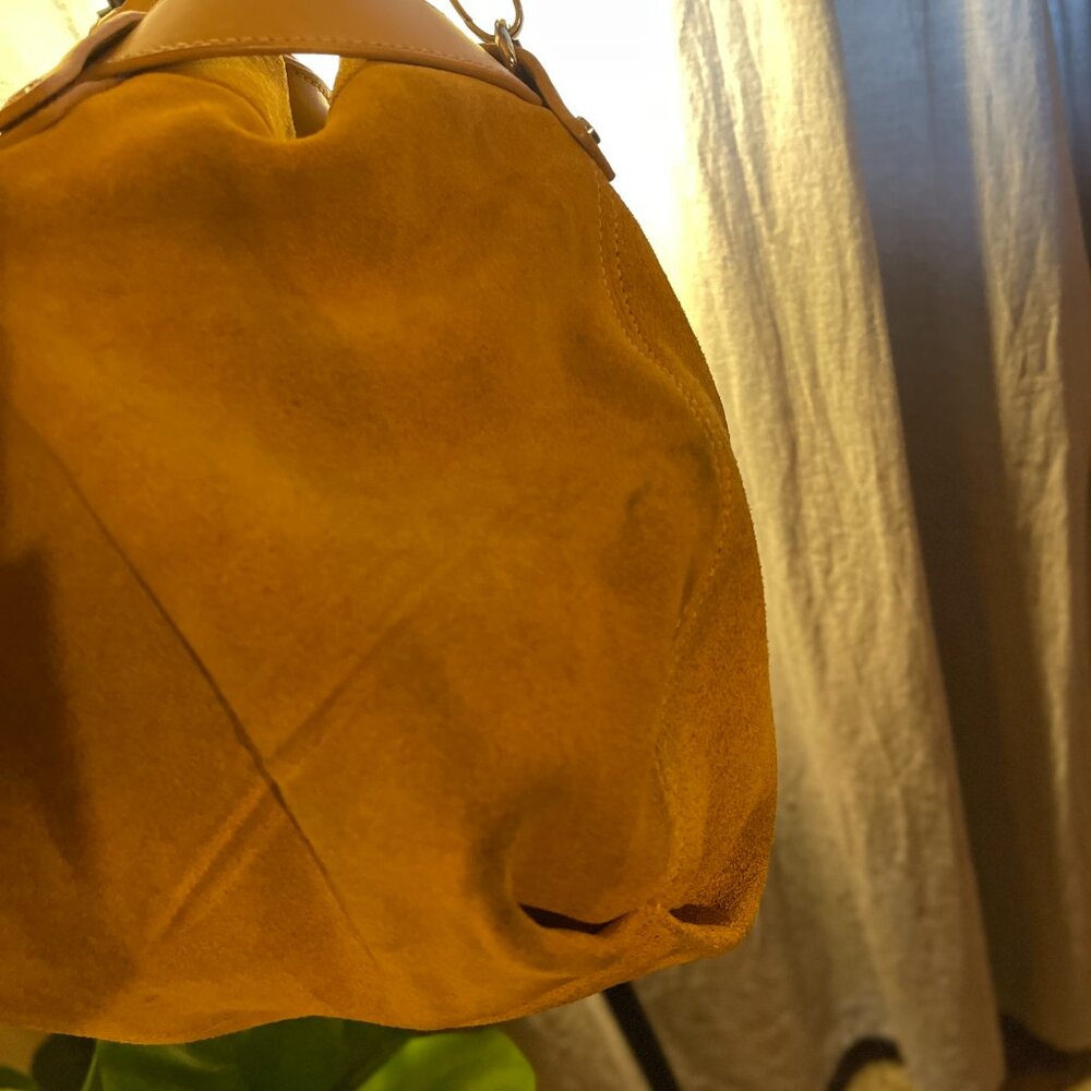 NINE WEST hobo‎ bag golden suede good condition silver hardware medium preppy - Picture 4 of 12